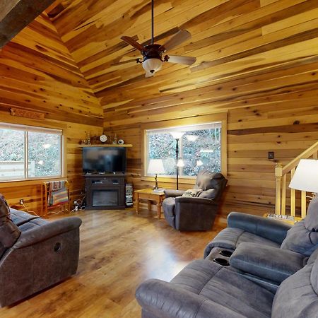 2 Bed 2 Bath Vacation Home In Whittier V エクステリア 写真
